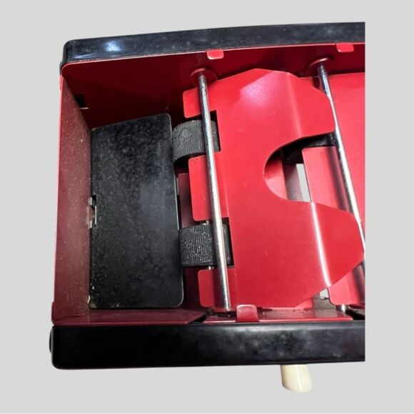 ARRCO Hand-Operated Playing Card Shuffler – Black/Burgundy - Picture 4 of 4